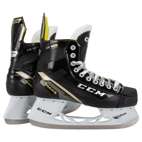 10 - CCM Tacks AS 560 Hockey Skates