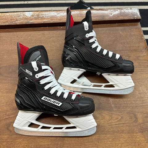 2 Bauer NS Junior Hockey Skates