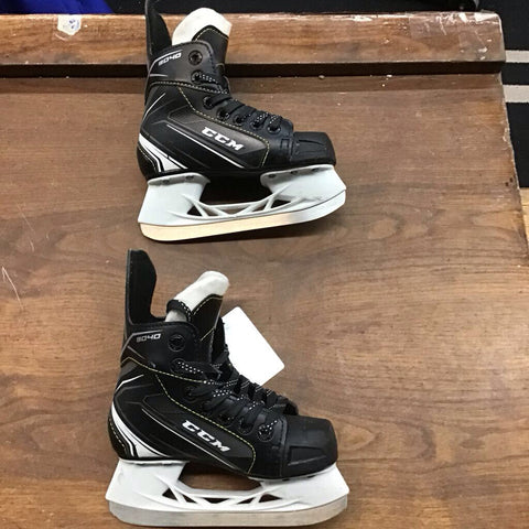 Size 10Y CCM Tacks 9040 Hockey Skates