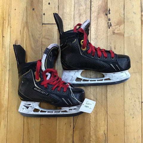 1.5 Bauer Hockey Skates