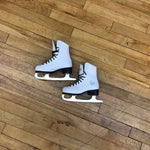6 CCM Champion Deluxe Figure Skates