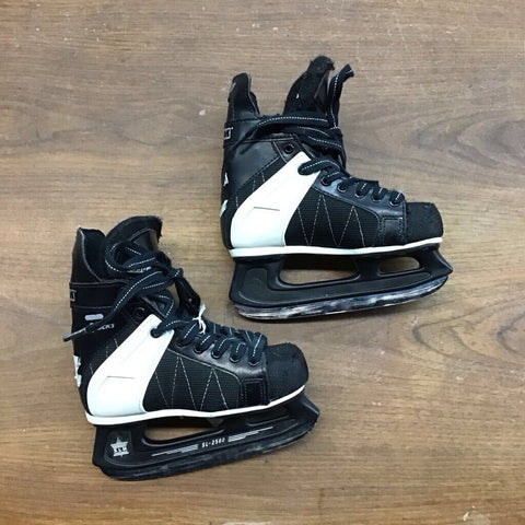 J10 CCM 550 Hockey Skates