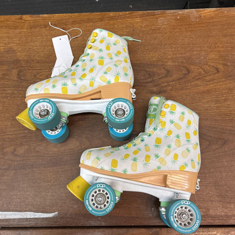 Roller Derby Pineapple Roller Skates