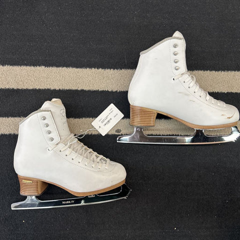 Women's Figure Skates