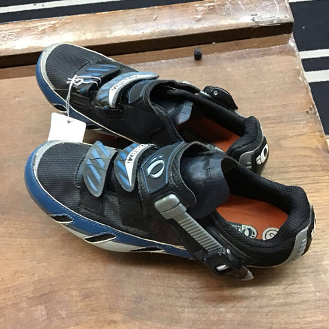 9 - Izumi Pearl Cycling Shoes - Black/Blue
