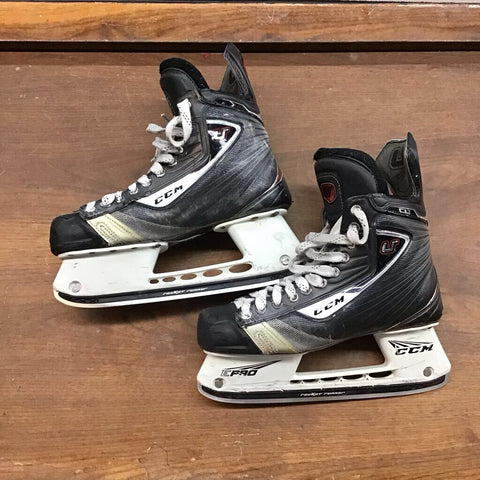 8.5 - CCM CL U+ Hockey Skates