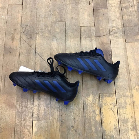 2.5 Adidas Soccer Cleats