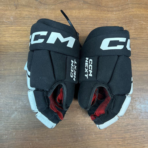 9" CCM Hockey Gloves