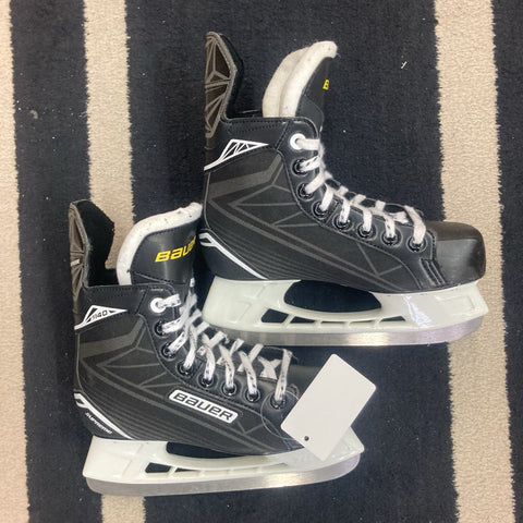3 Bauer S140 Hockey Skates